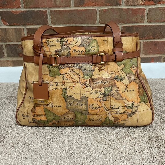 GEO Classic Large Shoulder Bag - Picture 2 of 15